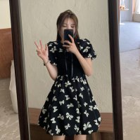如何挑选连衣裙? 裙子腰带怎么系好看