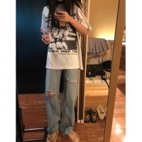 破洞裤怎么搭配上衣 破洞裤怎么剪