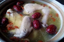 低血压吃什么好的最快女性食补？四个温补脾胃保护胃黏膜