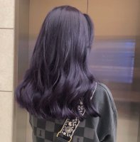 蓝灰色头发好看吗 蓝灰色怎么调色染发