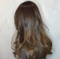 漂过的头发染成黑茶掉色么 染了黑茶色头发还能染其他颜色吗