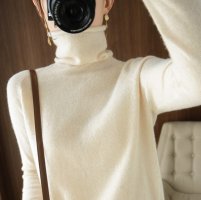 羊毛大衣防缩水清洗方法 羊毛衣服缩水了怎么恢复原样