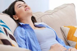胃不舒服恶心想吐怎么回事？四个因素要及时改善调整