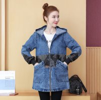牛仔外套机洗会变形吗 牛仔外套味道特别大怎么解决