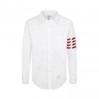 汤姆·布朗的logo风格 四道杠的衣服叫什么牌子