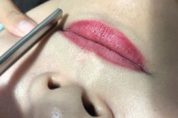 女生嘴上胡子能刮吗 女生嘴上小胡子可以刮吗
