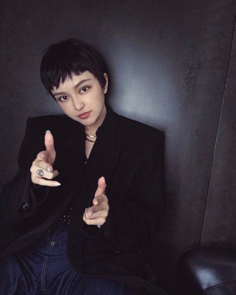 周扬青超a短发潮流短发2022女生发型