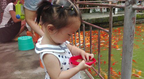 1岁女宝宝适合的短头发 辣妈时代怎样给孩子打理发型