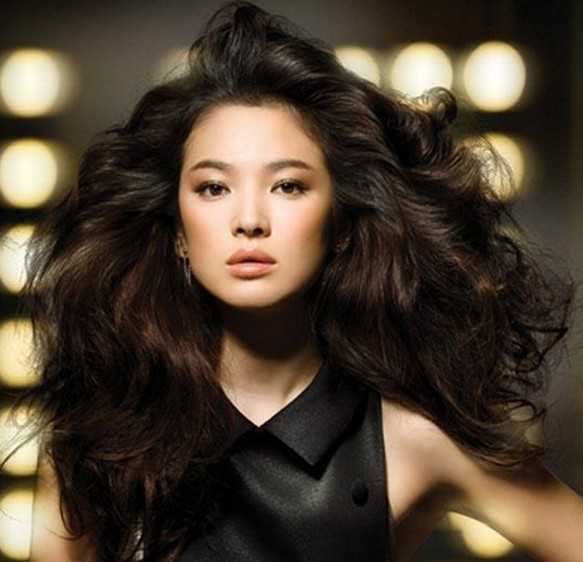 最新长卷发发型图片女众女明星演绎气质长发卷发发型图片