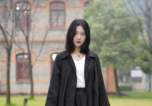头大脸大女生适合什么发型2022年女生短直发了解下解决烦恼