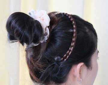 大脸女生百搭花苞头 韩式唯美浪漫花苞头扎法