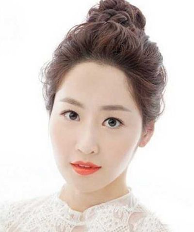娃娃脸女生无刘海气质发型成熟女生知性发型设