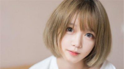 2022发型流行趋势女 分享几款今年流行的减龄短发发型