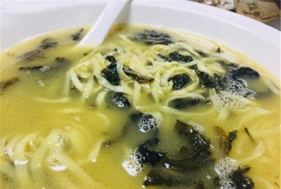 芝麻叶面条的做法窍门 加上这个更好吃