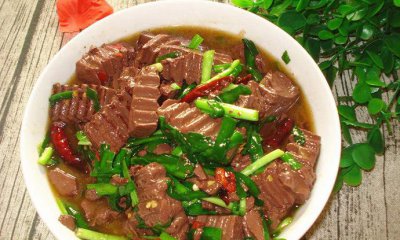吃猪血对身体有什么好处 5种食物千万不能和猪血一起吃