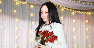 姚笛深夜与男子酒吧被拍 姚笛被曝离婚真的吗