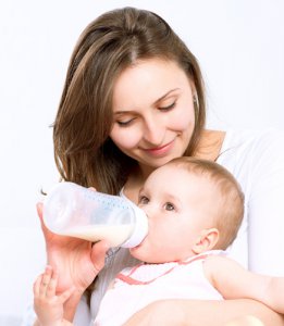 如何判断母乳宝宝是否已经吃饱 怎样判断宝宝母乳是不是吃饱了