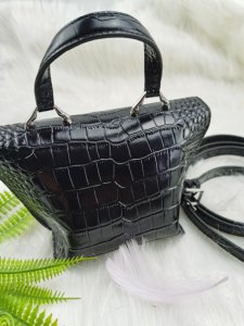 轻奢女包‖给你初春的一抹温柔