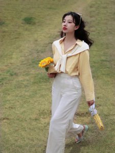 法式穿搭穿优衣库新款去春游氛围感拍照
