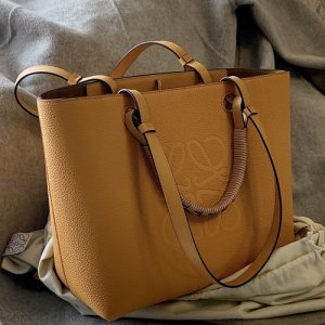 偶然入一只罗意威LOEWE新款tote托特包