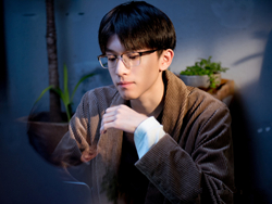 明星大侦探赵英博扮演什么角色 末日蜜蜂案件的凶手是谁