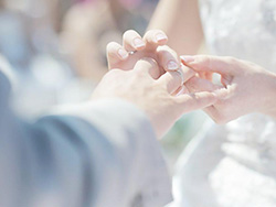 女人找男人结婚的目的是什么 女人结婚有什么好处？