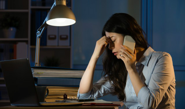女生熬夜的危害 原来自己一直在慢性自杀