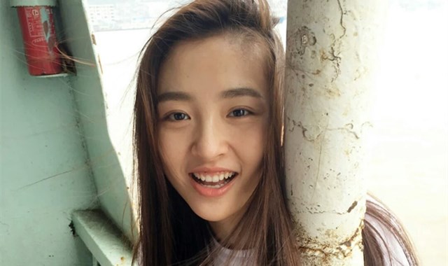 吴倩年龄到底是多少 当红小花一袭黑礼服被吐槽