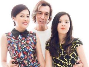 哈文回应女儿性感照 法图麦晒火辣性感照身上纹身吸睛