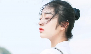 教大家如何用盐水洗脸，许多女生要想搞定双下巴问题！容颜比花嫩！