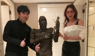 不老女神林志玲，裙子缝上蚊帐挡灰尘？