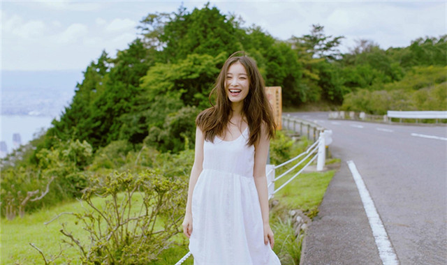 井柏然女朋友照片 倪妮教大家旅游时如何穿衣才上镜