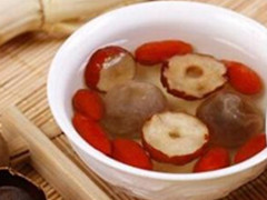 山楂泡水喝原来功效这么多 它的这些禁忌你知道吗
