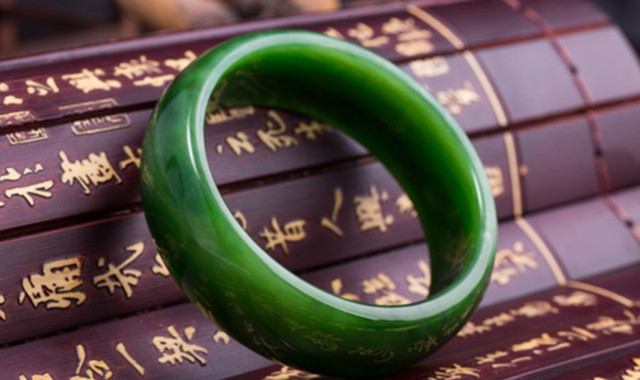 女生佩戴玉的禁忌有哪些 这几点你了解吗
