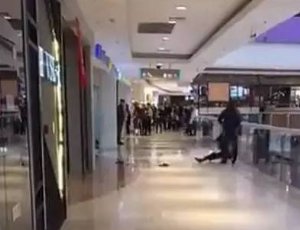 男子商场暴打女友 如何避开暴力男