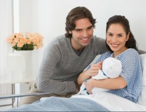 24岁富婆40万生子 产后护理拒绝发福变大妈