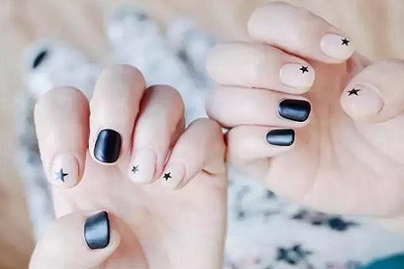 指尖上的色彩绽放 如何持久保护美甲？