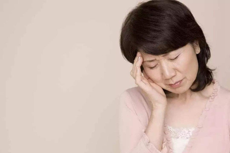 女性更年期的症状 女人血管动力功能失调状态