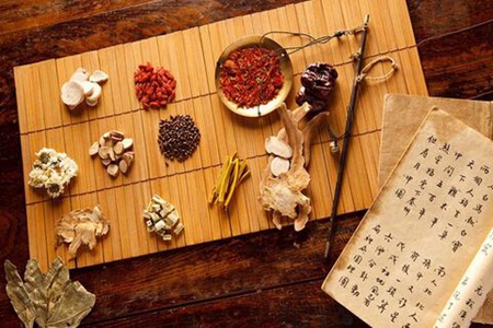 中医治病讲究身体气 人体阴阳阳平衡百病消