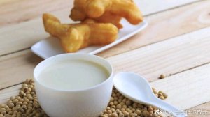 每天喝豆浆对身体好吗 喝豆浆能够补充雌激素吗
