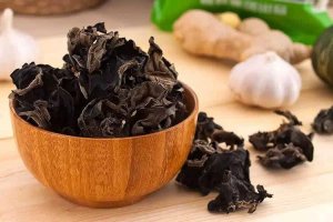 女生经期吃点什么食物对比好 经血少吃什么食物好