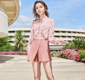 身材娇小的女生 155CM女生如何穿搭 才能显高挑