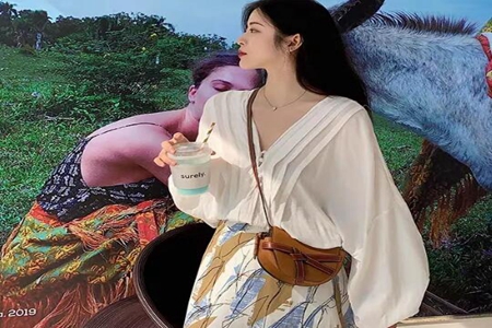 秋天穿什么颜色衣服好看 3件女生秋天单品时髦减龄