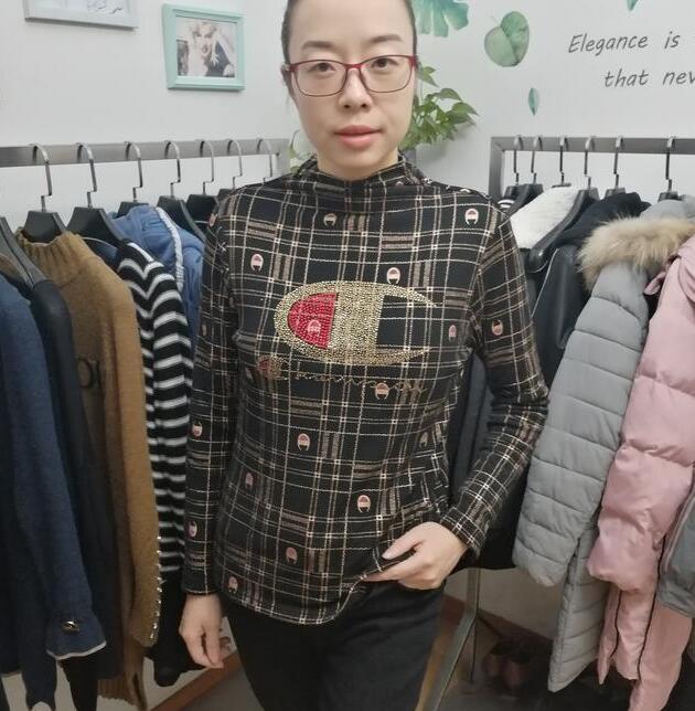 冬季矮个子妈妈们要怎么搭配 中年矮个妈妈冬装搭配图片