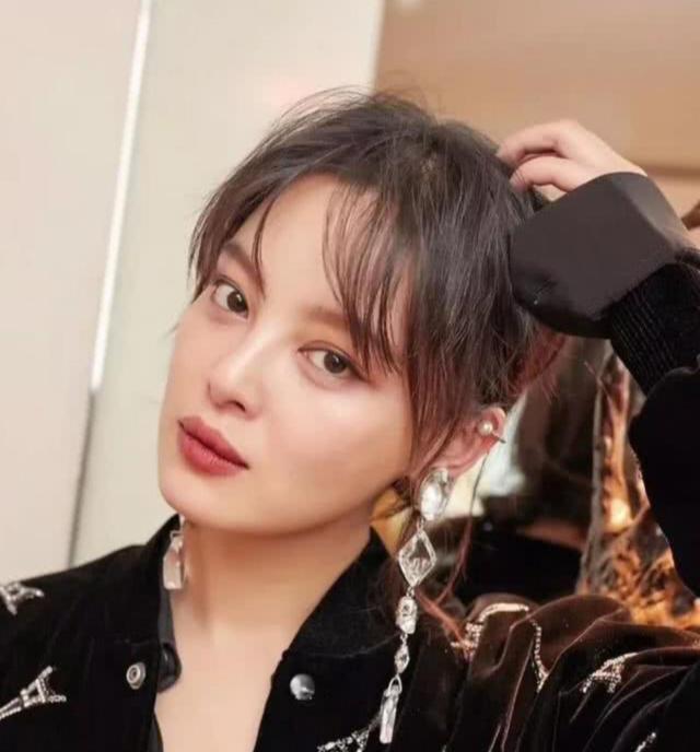 气质一直都是一门玄学 气质女人是什么样子？