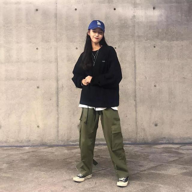 在今年如果你还没有一两件工装风单品 工装风格衣服搭配图片