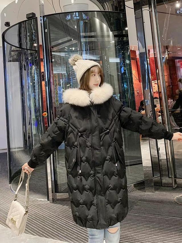 不知道大家最近感受到了吗 今年流行穿什么棉服？