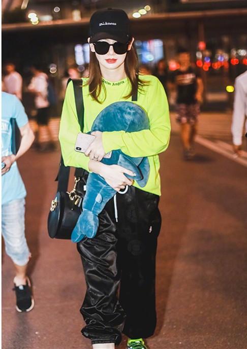 秋季已经悄然来临 女人秋天怎么穿搭图片