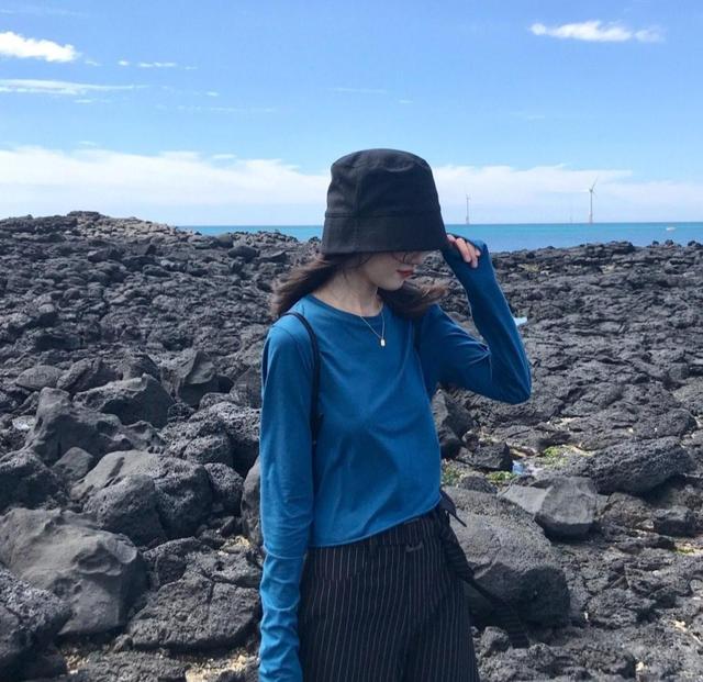 当出门里去旅游的时候 秋天出门旅游穿什么衣服好看