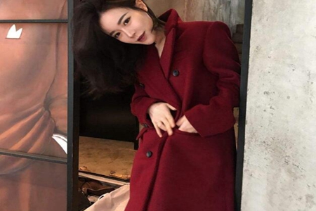 衣服的颜色没有分什么年龄段的 四十岁的女人不适合穿什么颜色的衣服？